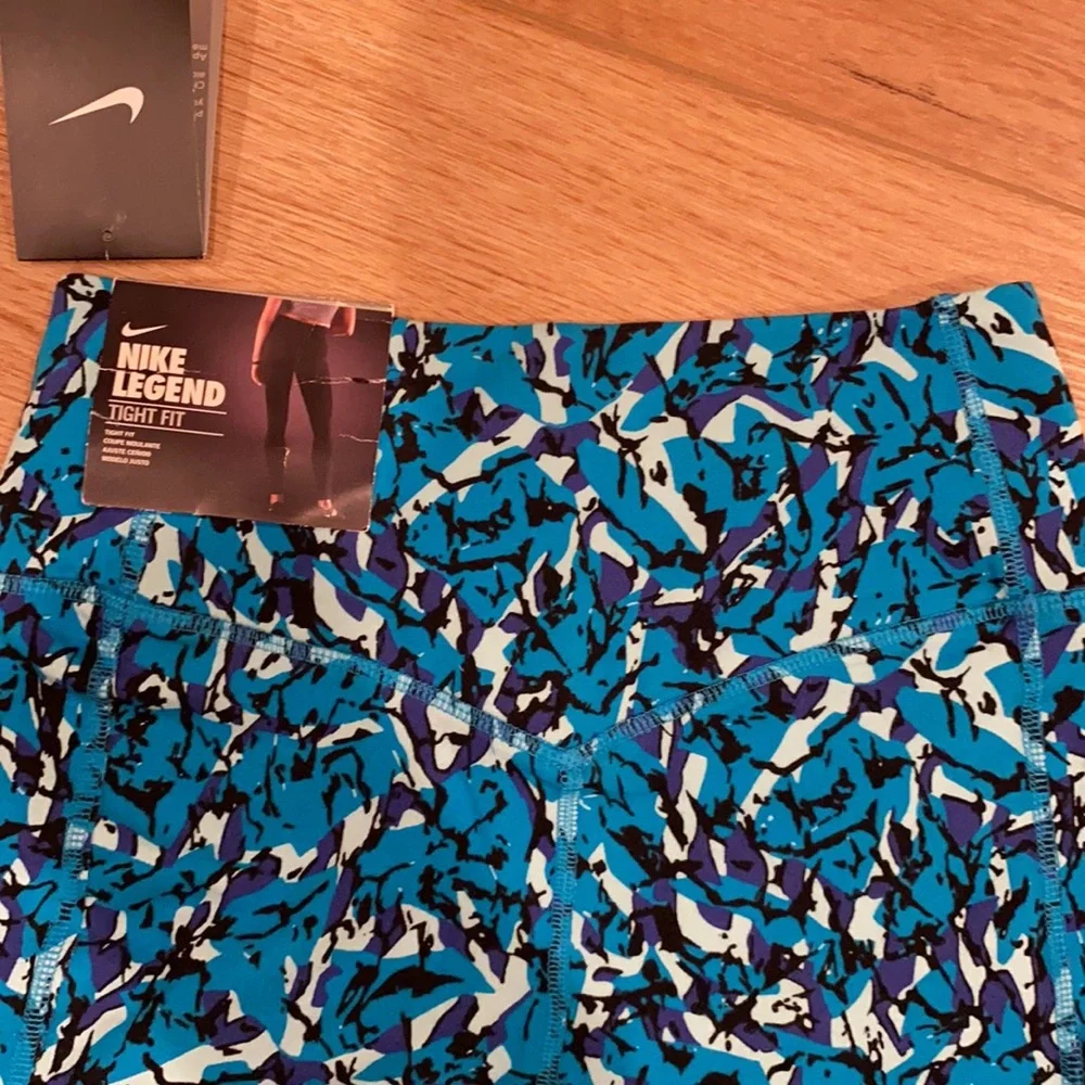 Nike Legend Tight Fit Leggings - X-Small - Picture 4 of 6